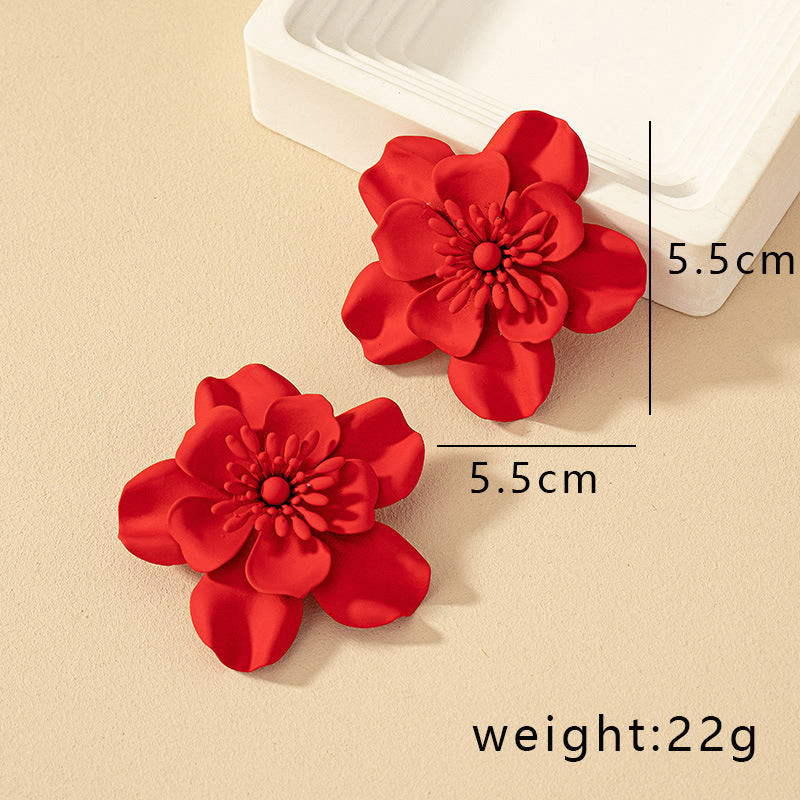 Boucles d'oreilles à fleurs Vintage pour femmes, Design de Niche, peinture en aérosol, clous d'oreilles