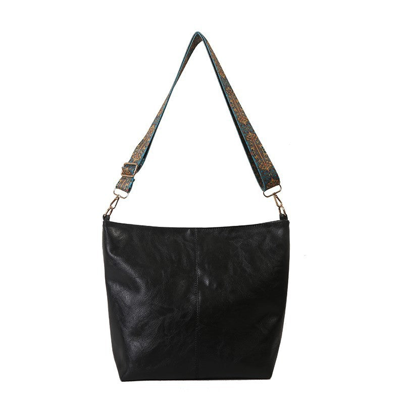 Autumn And Winter New Retro Solid Color Shoulder Messenger Bag