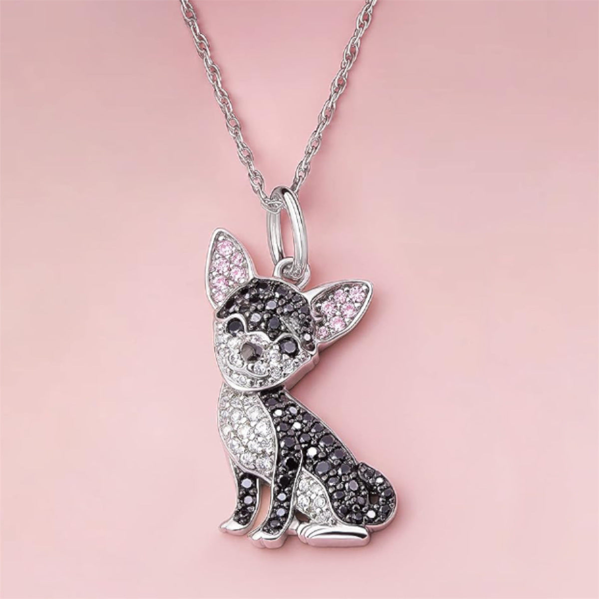 Collier pendentif chien chihuahua noir en alliage de zinc