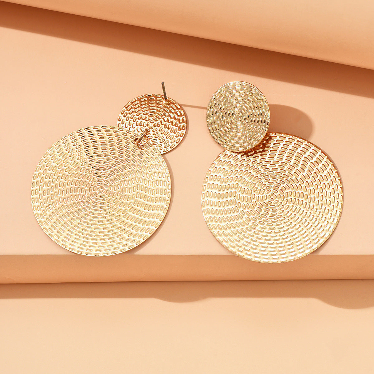 Fashion Exaggerated Design Metal Geometry Retro Round Temperament Earrings