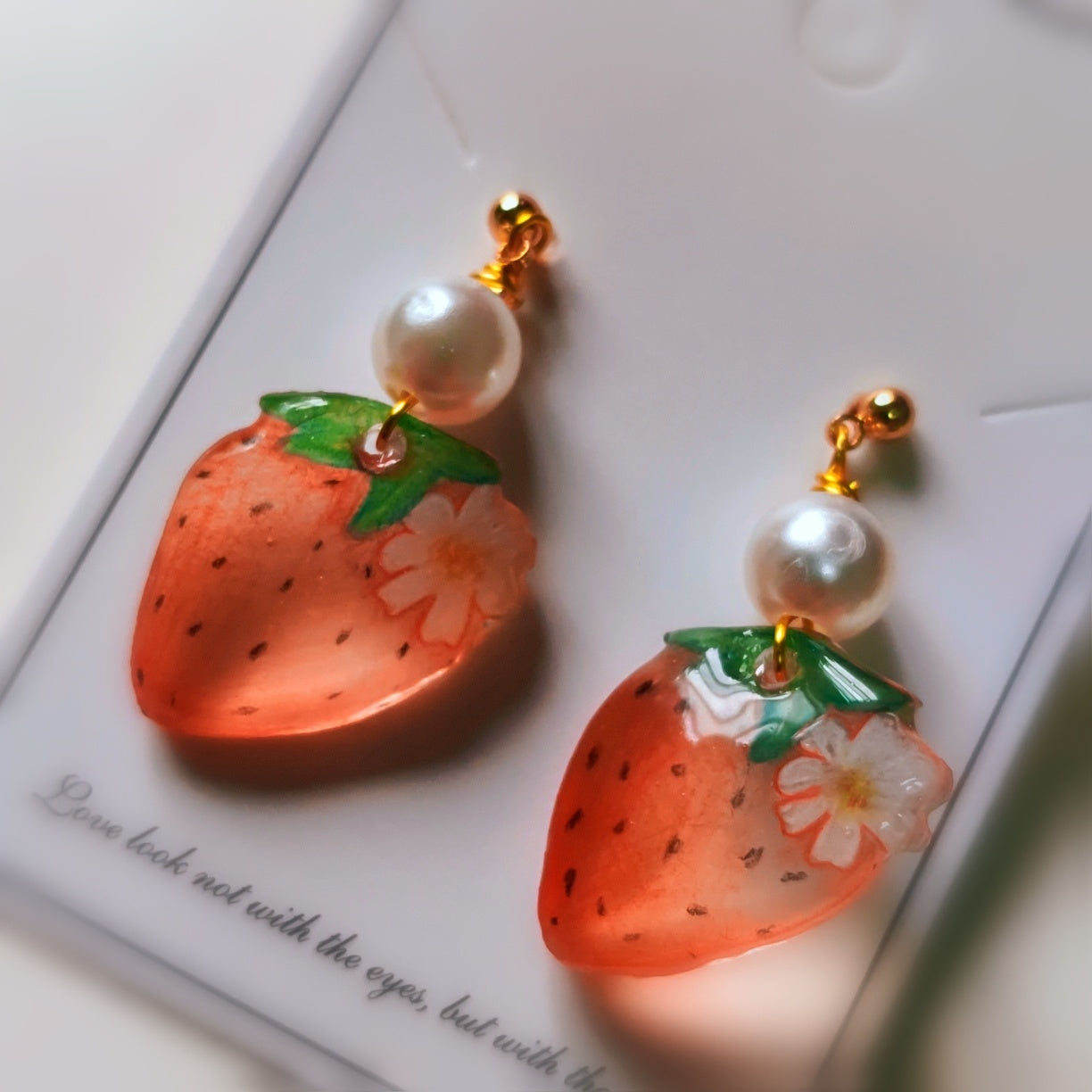 Boucles d'oreilles originales à la fraise, dessin animé de fruits