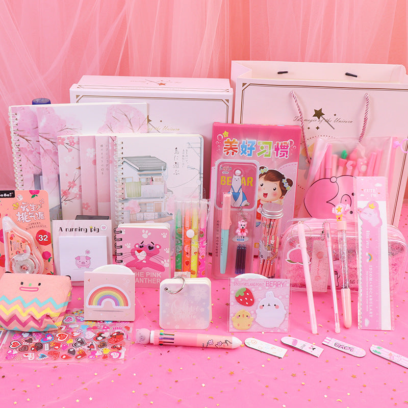 Les élèves du primaire et du collège de Girl Heart commencent leur virée scolaire