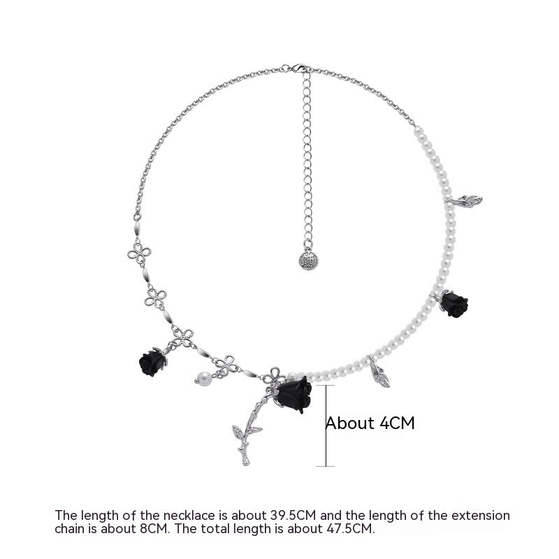 Collar original de rosa con goteo de aceite de mariposa para mujer