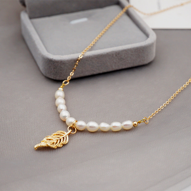 Fashion Cross Ladies Clavicle Chain