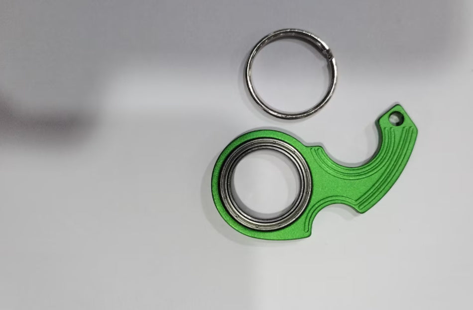 Llavero giratorio con textura de metal