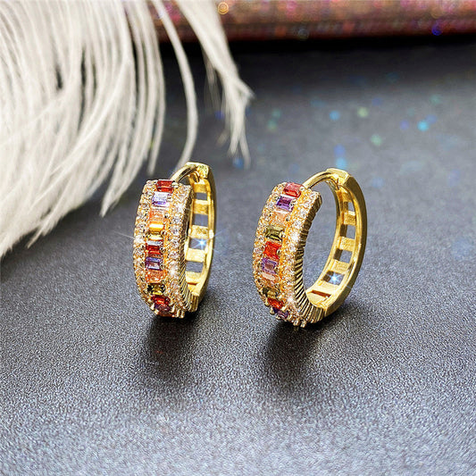 Boucles d'oreilles en zircon coloré de niche à la mode pour femmes
