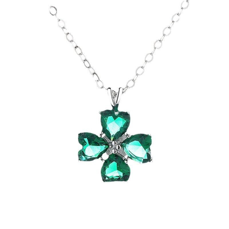 Cadena de clavícula Accesorios simples en forma de corazón
