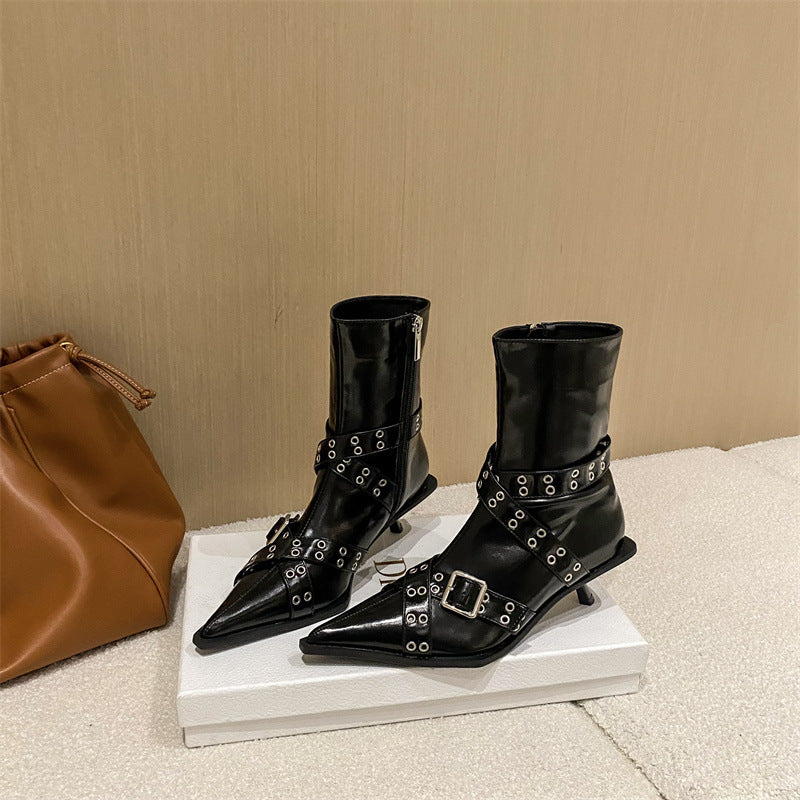 Bottines pointues à boucle de ceinture avec croix aiguille pour femmes