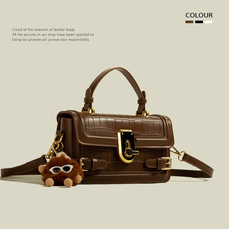 Petit sac carré à bandoulière avec pendentif mignon, motif de pierre exquis, couleur unie