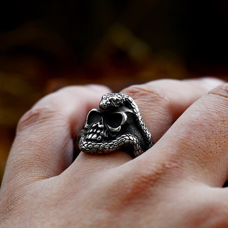 New Domineering Python Skull Titanium Steel Ring