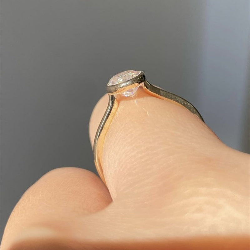 Anillo Ins femenino ligero lujo diseñador minoritario alto grado Simple