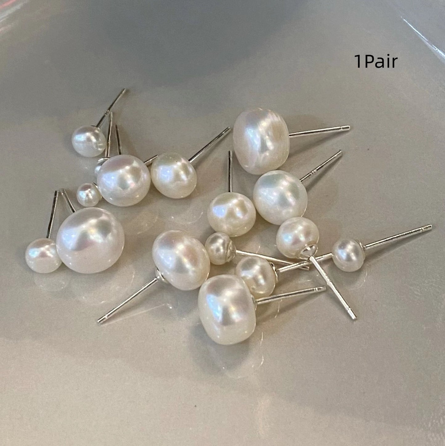 Clous d'oreilles en argent sterling avec perles naturelles simples