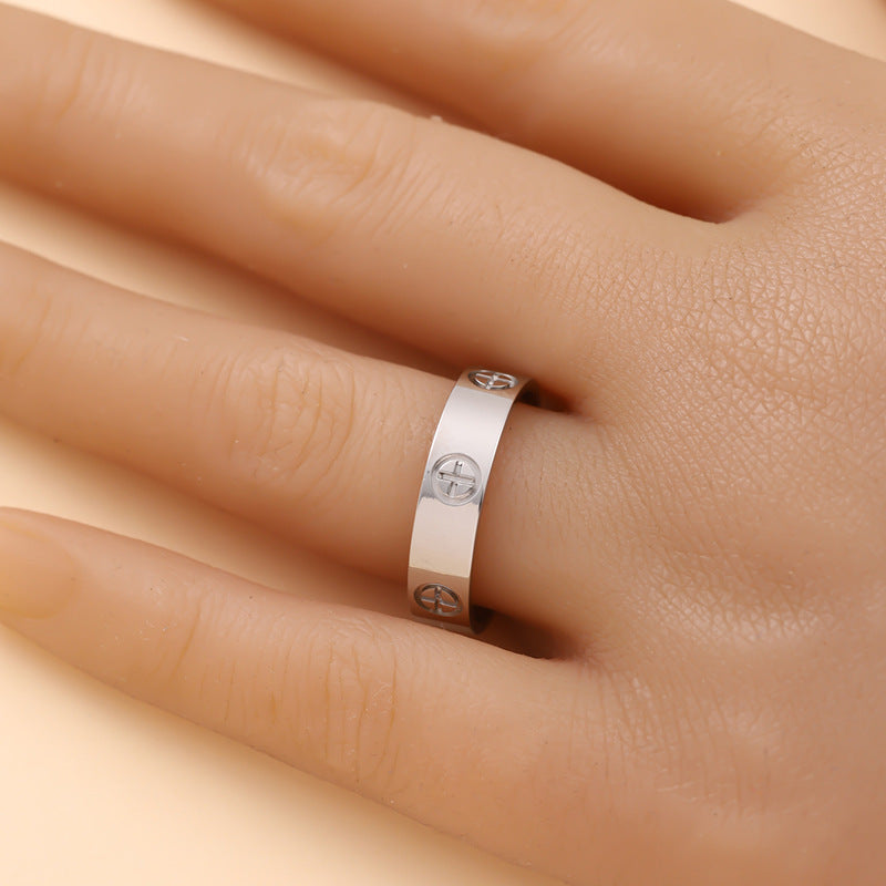 Bague métallique à imprimé croisé, conception simple