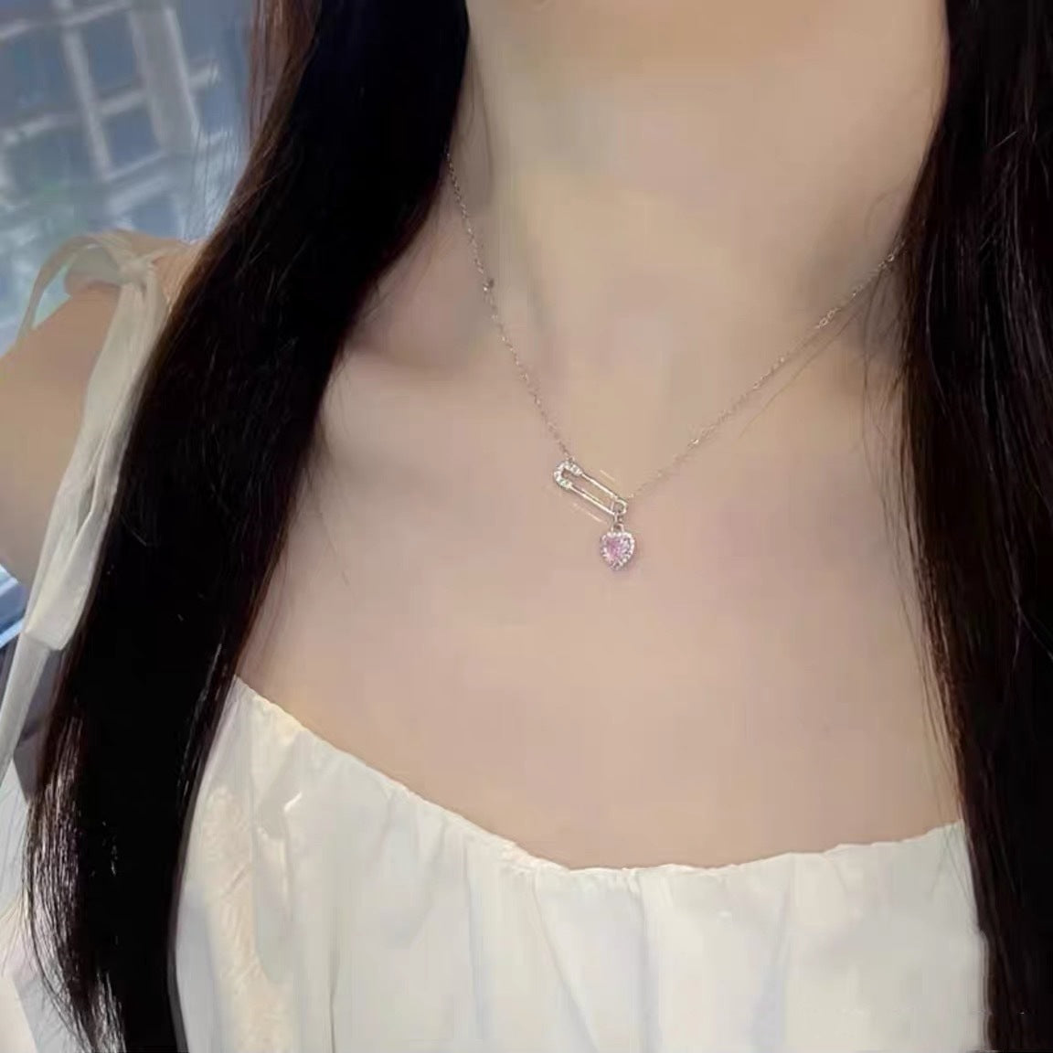 Collier à épingles en forme de cœur, doux et affectueux, lumière d'intérêt particulier, luxe, Design avancé, sens