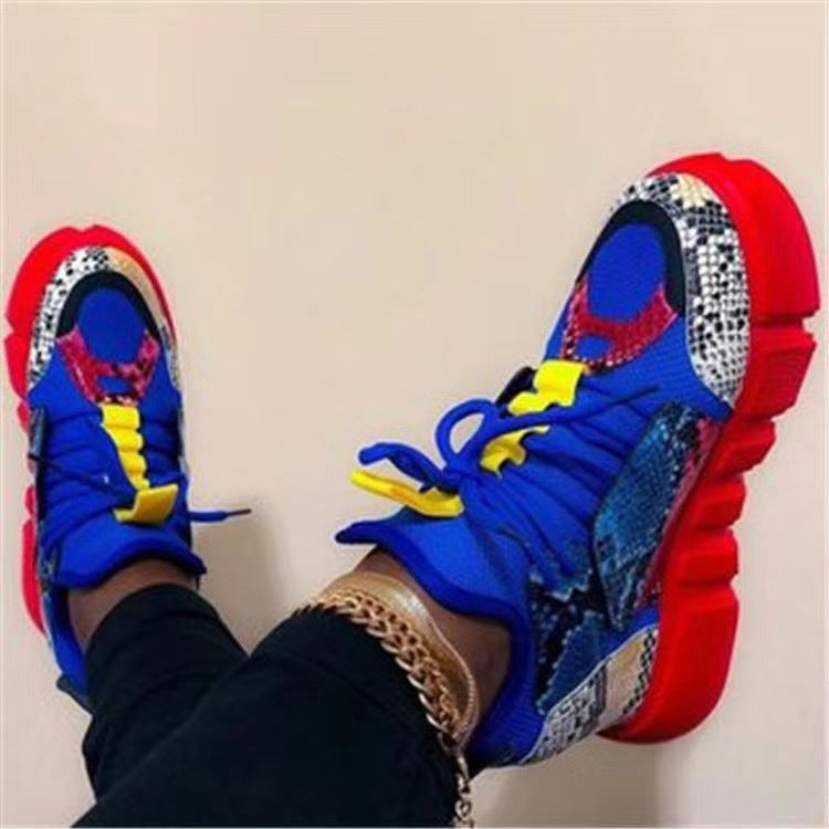 Chaussures décontractées à lacets à fond plat de style sportif