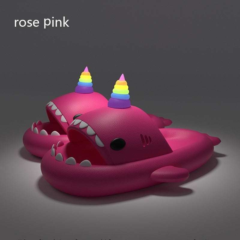 Sandalias luminosas de tiburón para hombre, pareja de zapatillas para el hogar, zapatos de playa para mujer