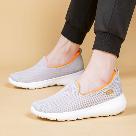 Zapatos bajos para caminar para personas de mediana edad y ancianos con fondo suave
