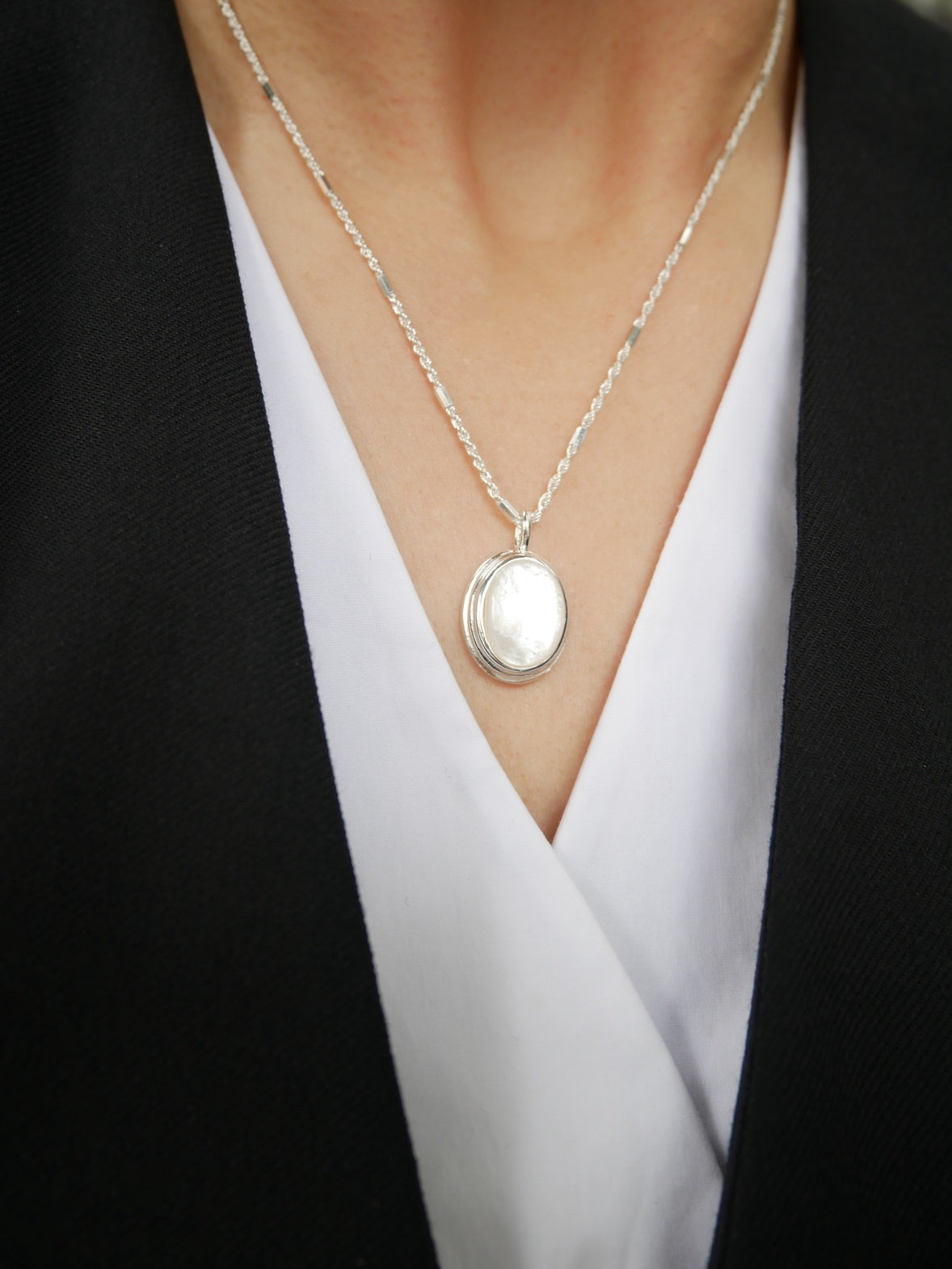 925 Silver Simple Japanese And Korean Black Agate Geometric Oval Pendant Trendy Twist Necklace