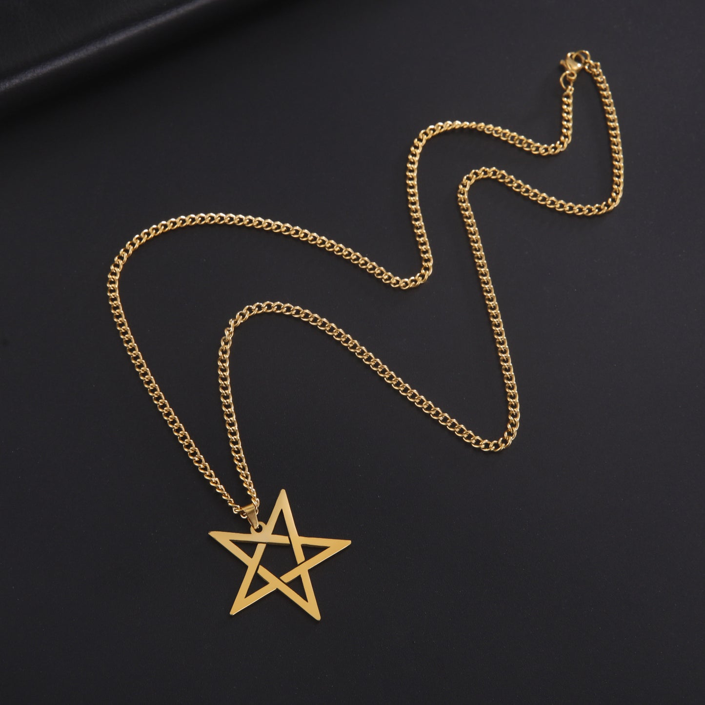 Titanium Steel Cut Hollow Irregular Pentagram Pendant 304 Stainless Steel Necklace