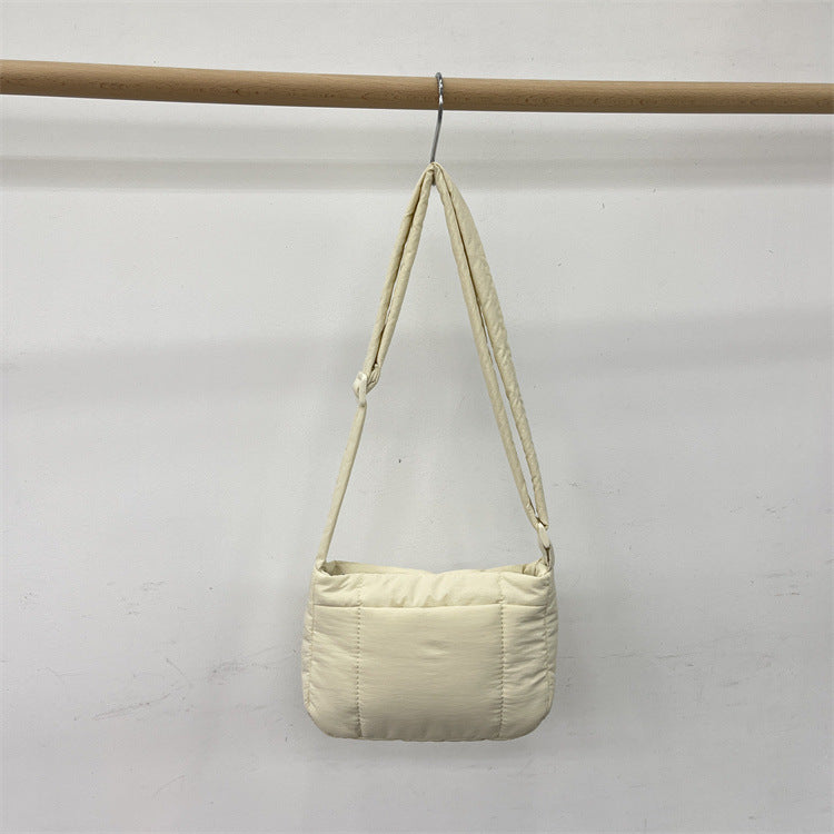 Bolso cuadrado pequeño de tela de nailon, informal, sencillo, ligero, minoritario, bonito, cruzado, con un solo hombro