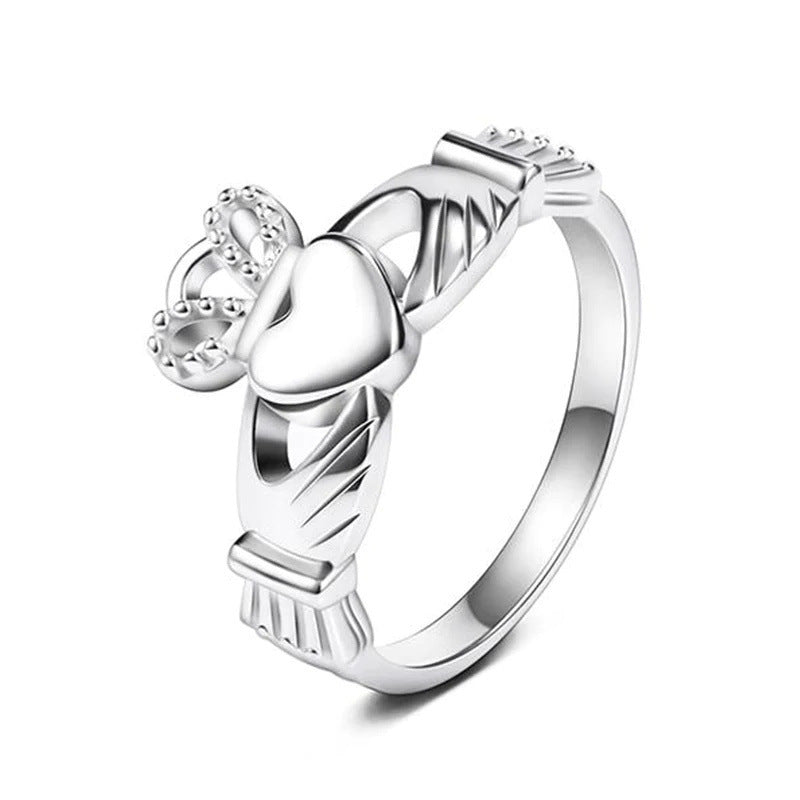 Bague en forme de coeur d'amour creuse à larges bords