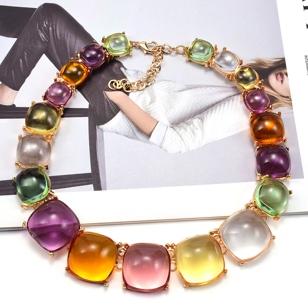 Collier élégant simple et à la mode pour femmes