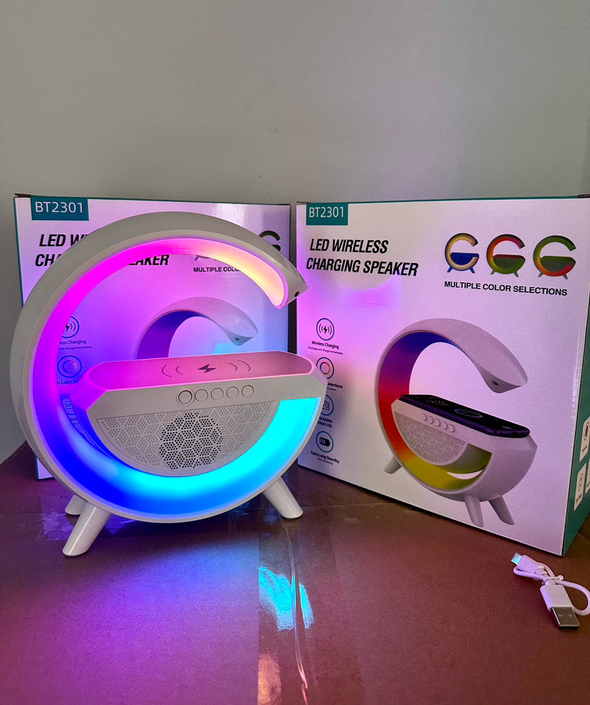 Chevet coloré avec chargeur sans fil de lumière d’horloge