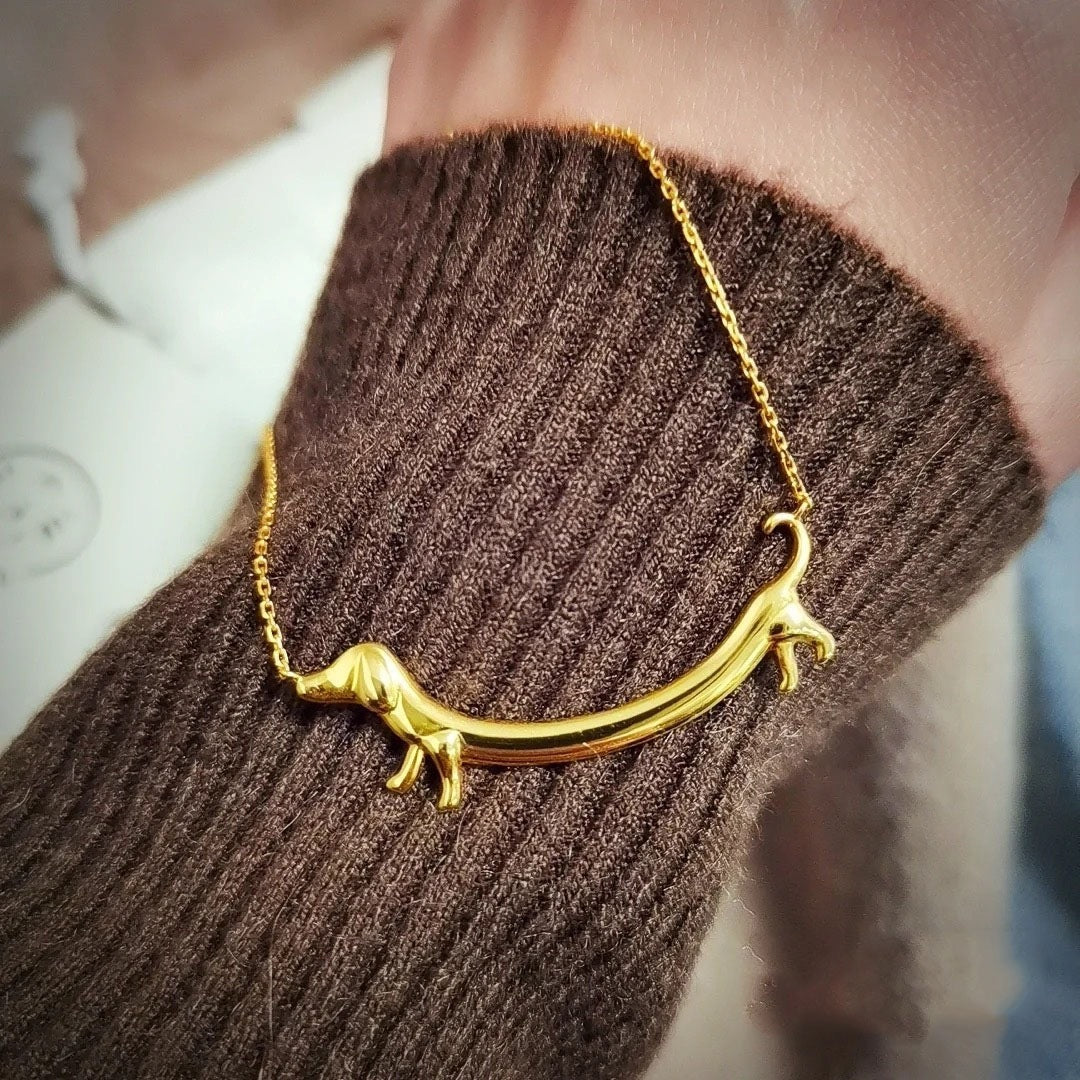 Collier mignon de chien de saucisse de niche créative de mode des femmes