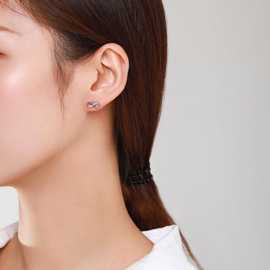 S925 Sterling Silver 8-word Diamond Stud Earrings