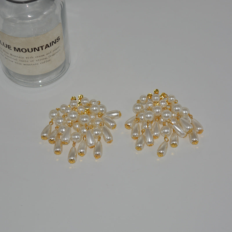 Grandes boucles d'oreilles vintage à profil élevé, pendentif à pampilles en perles