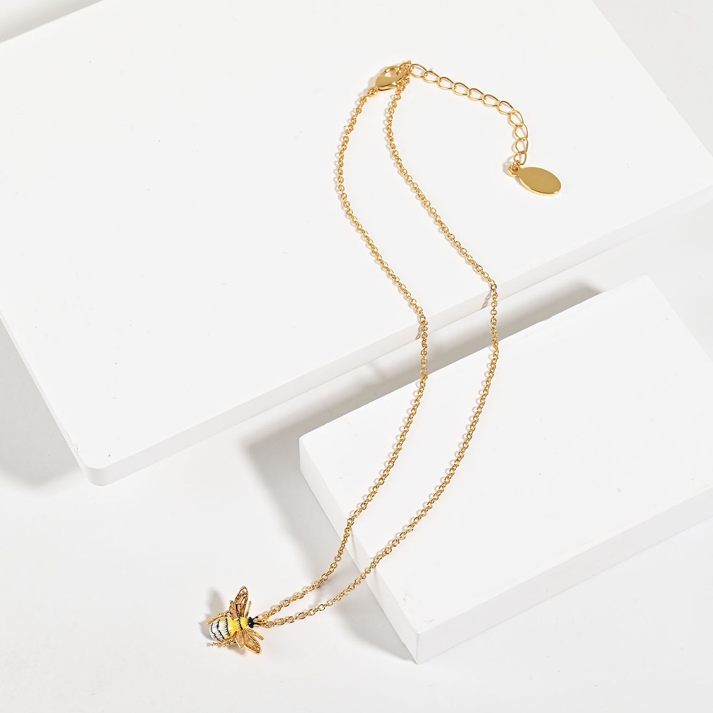 Collier de petites abeilles à fleurs mignonnes