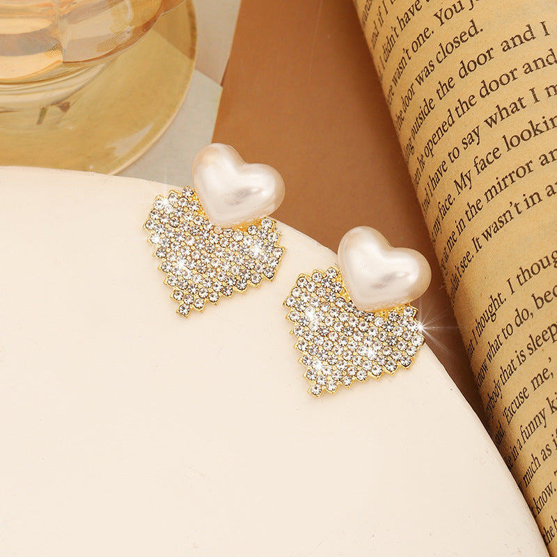 Boucles d'oreilles élégantes vintage avec diamants et perles Love