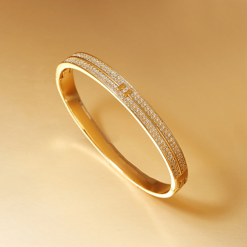 Bracelet en zirconium incrusté plaqué or, mains de personnalité simples