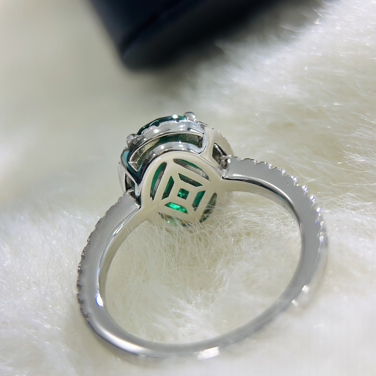 S925 Sterling Silver Big Diamond Oval Diamond Surround Row Diamond Ring 3 Karat