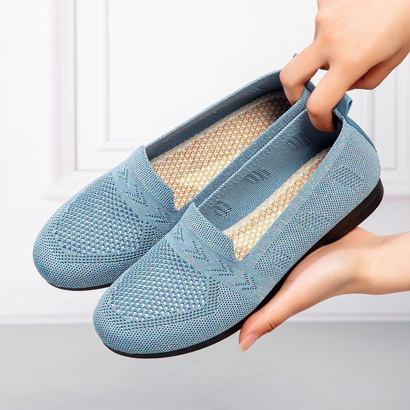 Chaussures en tissu ajouré en maille pour femmes à la mode