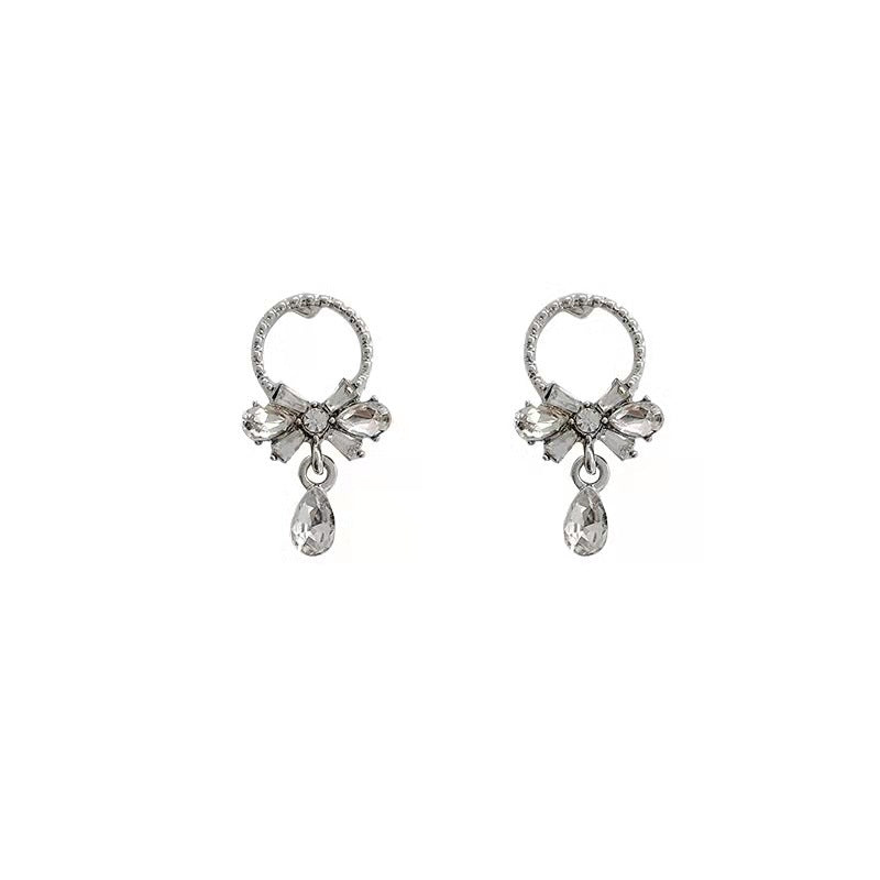 Boucles d'oreilles féminines polyvalentes et atmosphériques