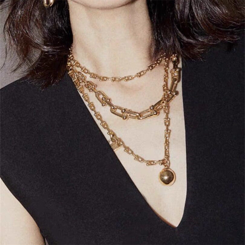 Collier irrégulier multicouche, mode simple