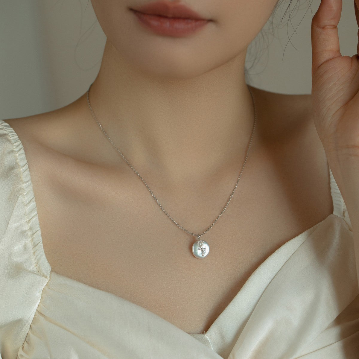 Design Hypoallergenic Titanium Steel Necklace For Women