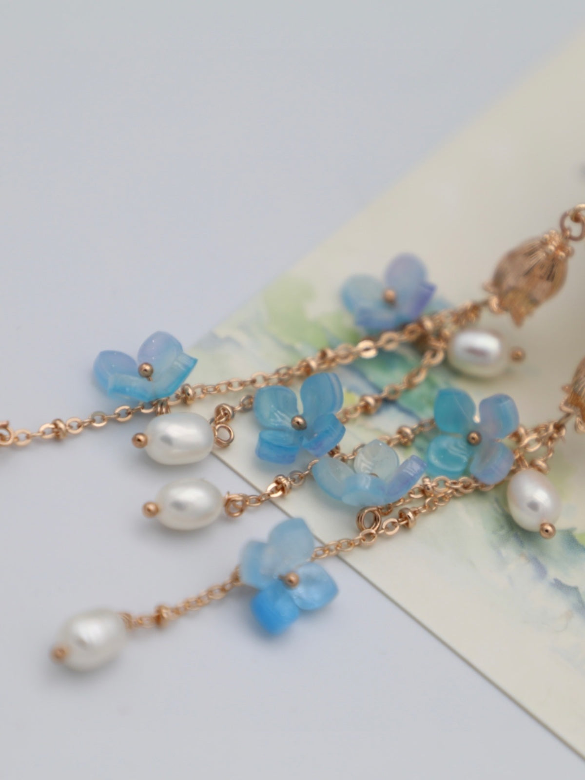 Pendientes con borlas de perlas de hortensia de color degradado