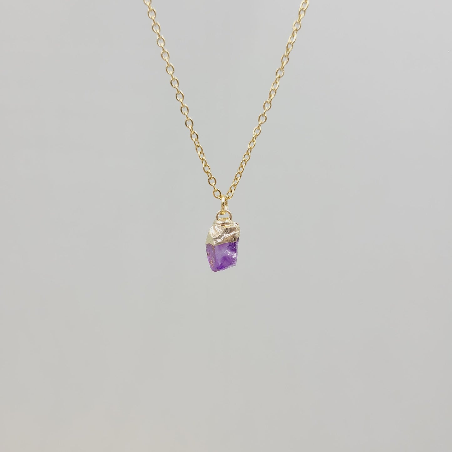 Collier avec pendentif en pierre de cristal naturel irrégulier, chaîne en acier inoxydable en métal