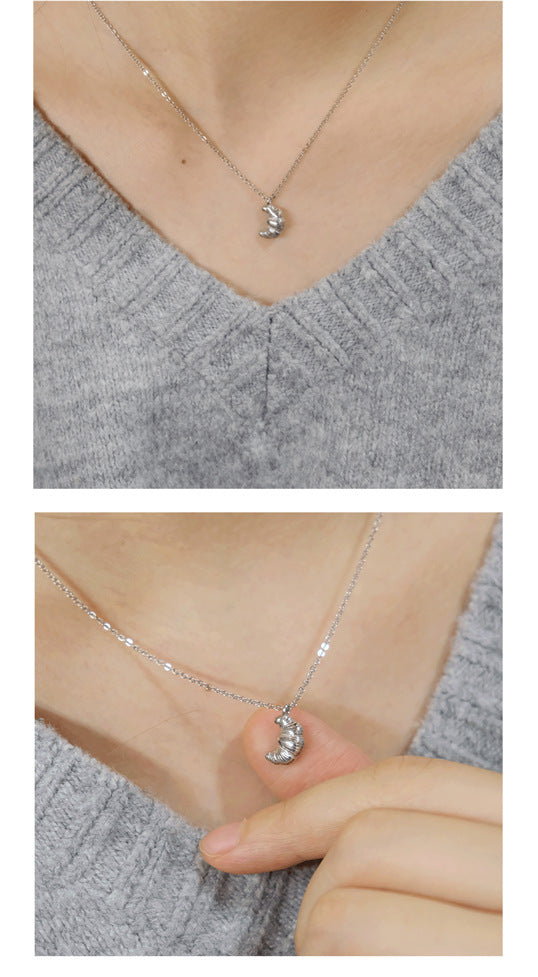 Collier chaîne clavicule simple croissant