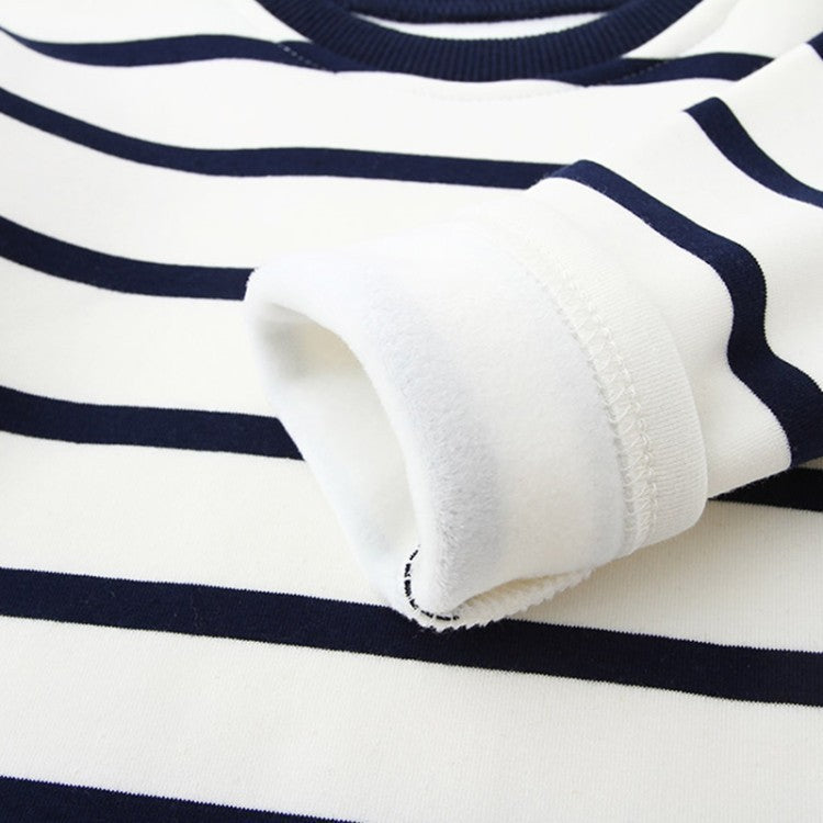 Pull rayé noir et blanc à manches longues pour enfants