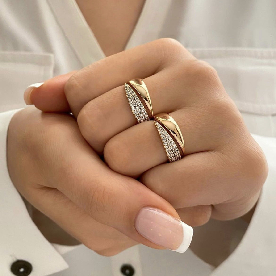 Bague exagérée géométrique en cuivre tissé multicouche de personnalité papillon