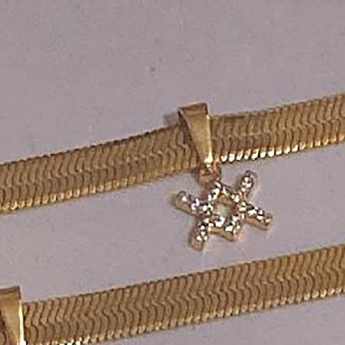 Collier de lame de constellation de diamants en petit groupe