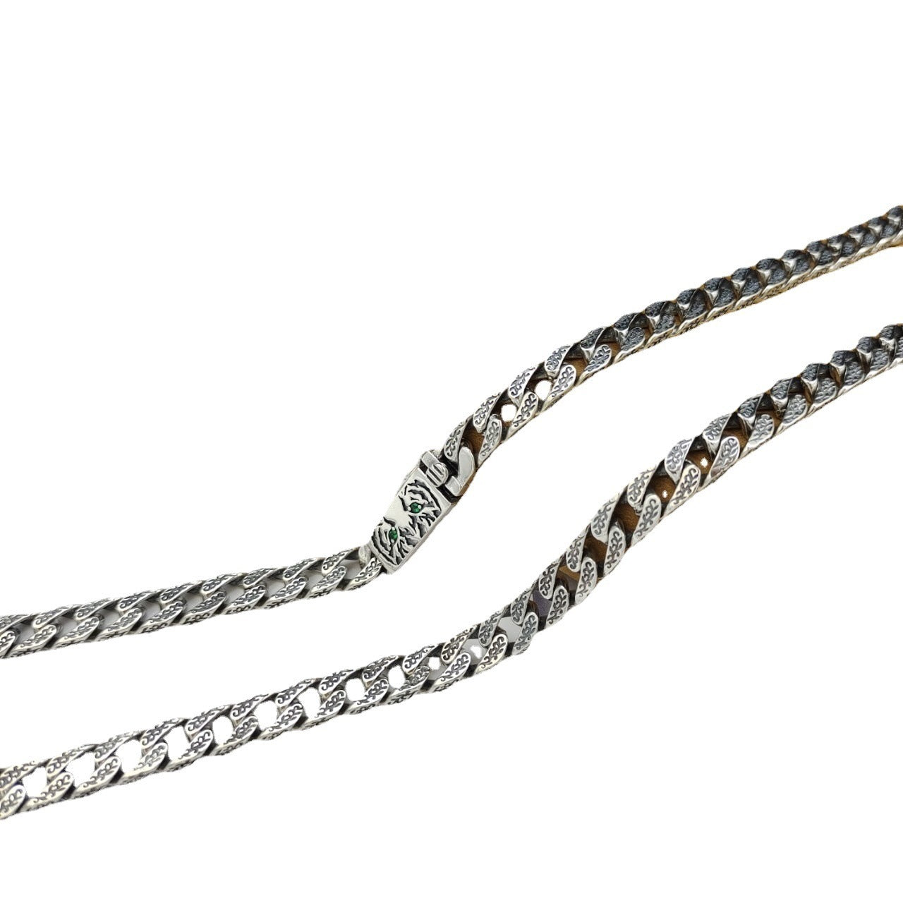Collar sencillo con todo fósforo para hombre del año del tigre en plata de ley