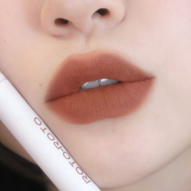 Laca de labios ROTO Matte Air Bear Lip Mud Lip Gloss Lápiz labial Maquillaje Mujer Sin manchas en la taza