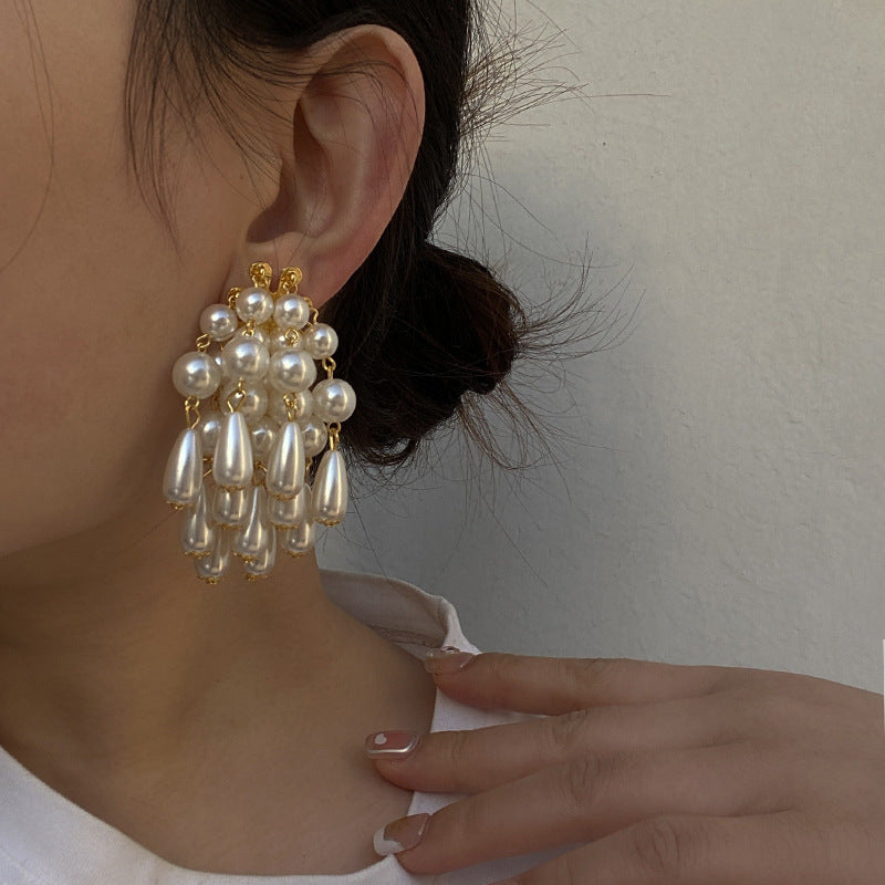 Grandes boucles d'oreilles vintage à profil élevé, pendentif à pampilles en perles