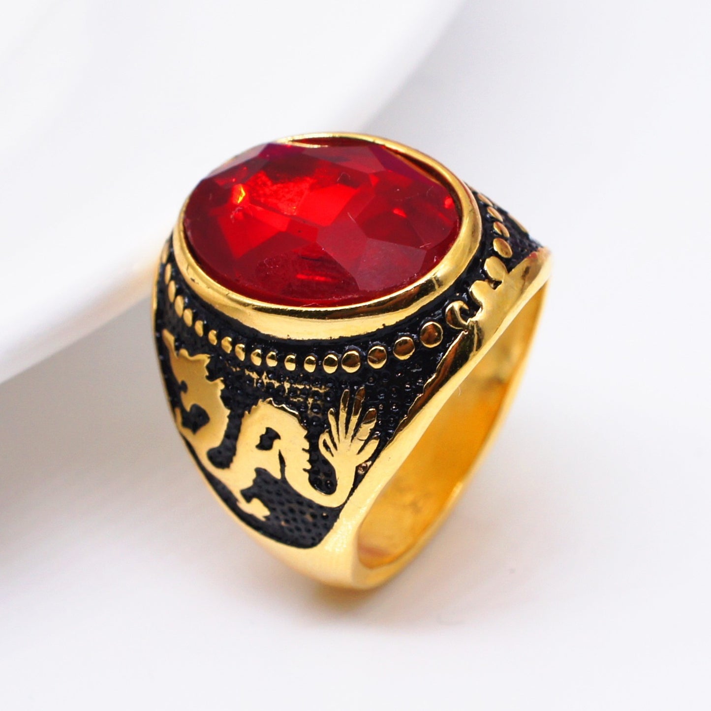 Bague rétro dominatrice plaquée or motif dragon ovale pour homme