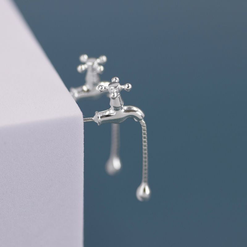 Inspiration Source Fun Faucet Personalidad Stud Pendientes Moda Creativa Y Elegante Ins