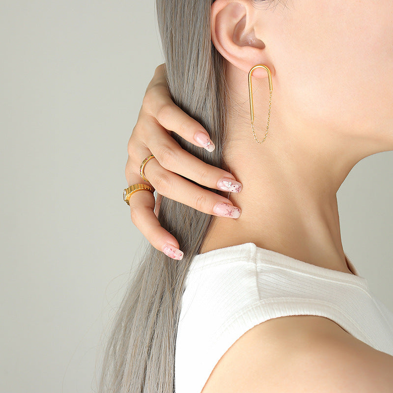 Clous d'oreilles en forme de U avec chaîne de style Ins européen et américain